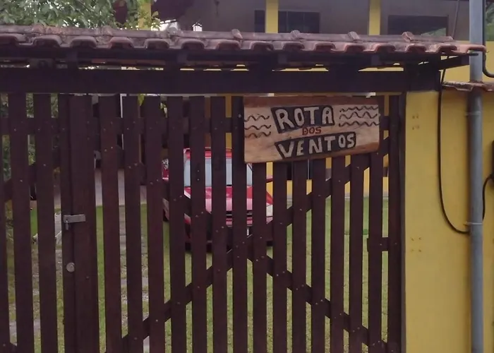 Casa Com Churrasqueira E Piscina, Perto De Riacho